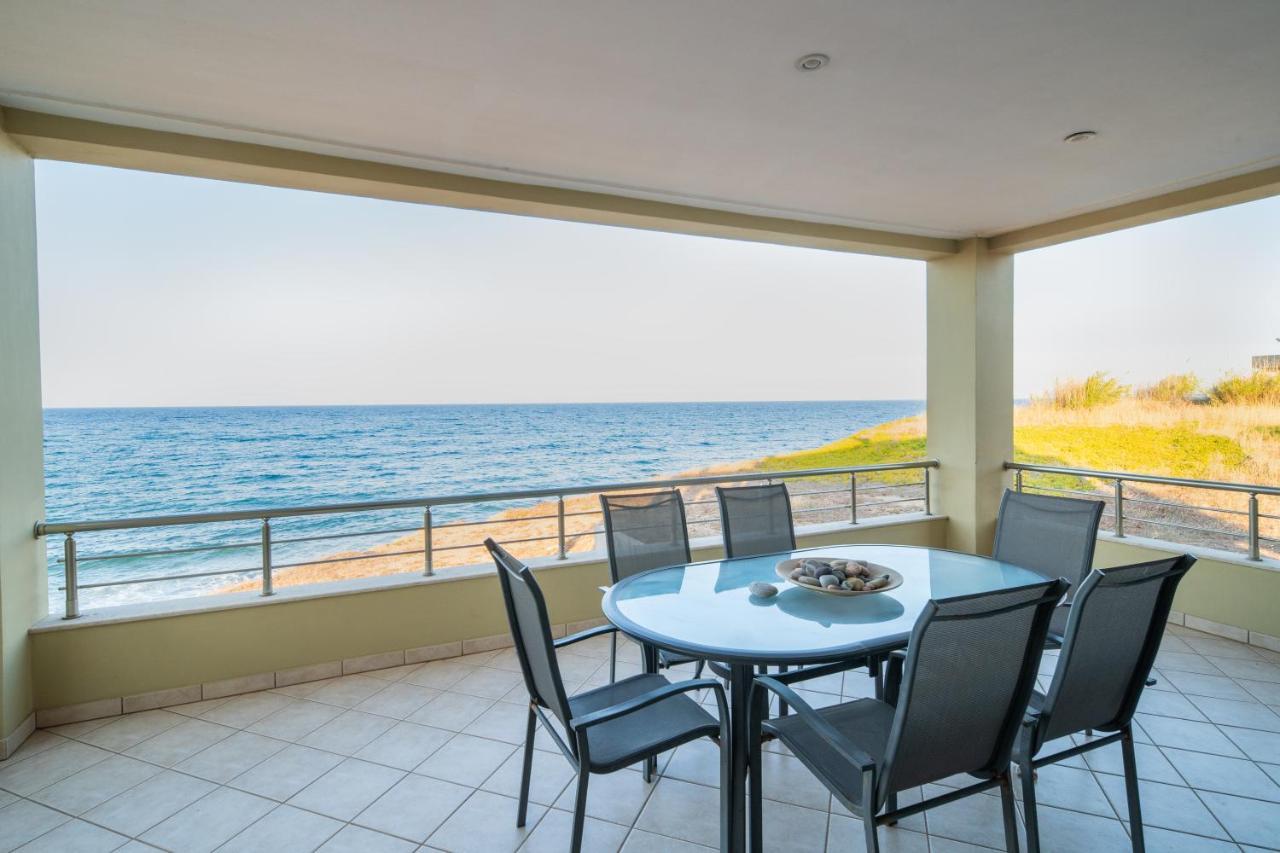 Spacious Beachfront Maisonettes With Stunning Views & A Private Beach Monemvasía Екстериор снимка