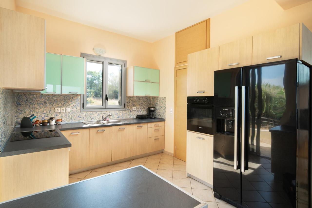 Spacious Beachfront Maisonettes With Stunning Views & A Private Beach Monemvasía Екстериор снимка