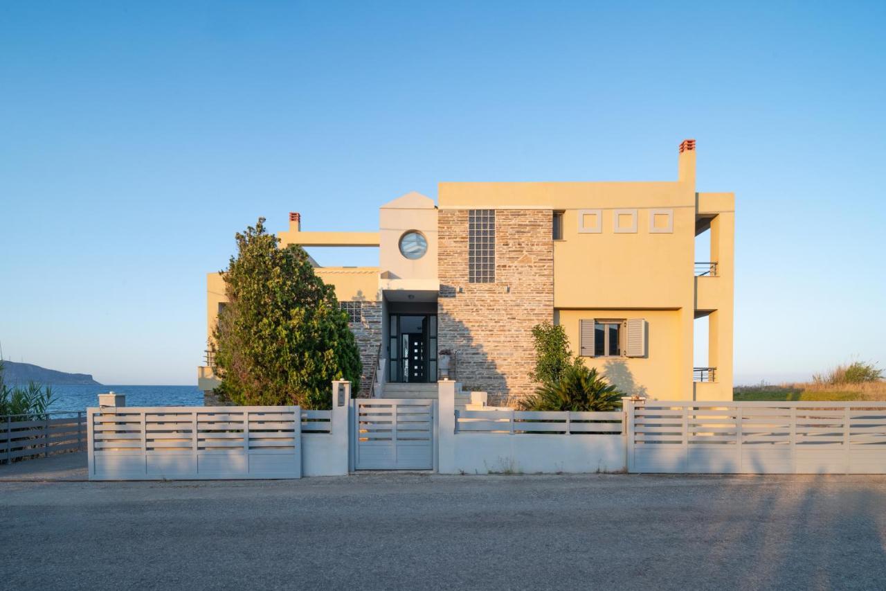 Spacious Beachfront Maisonettes With Stunning Views & A Private Beach Monemvasía Екстериор снимка