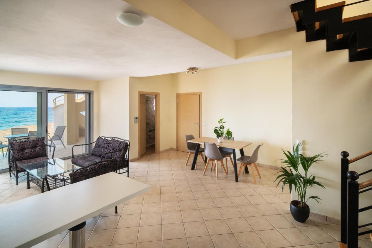Spacious Beachfront Maisonettes With Stunning Views & A Private Beach Monemvasía Екстериор снимка