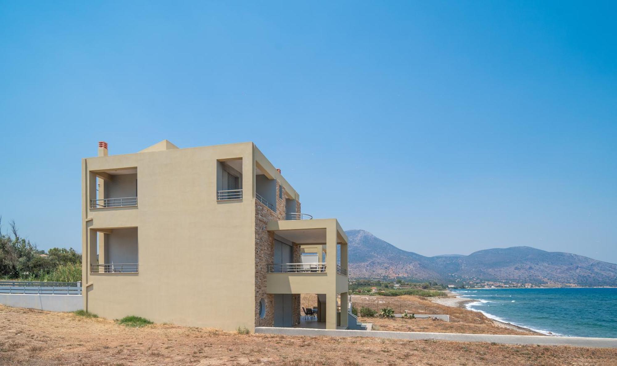 Spacious Beachfront Maisonettes With Stunning Views & A Private Beach Monemvasía Екстериор снимка