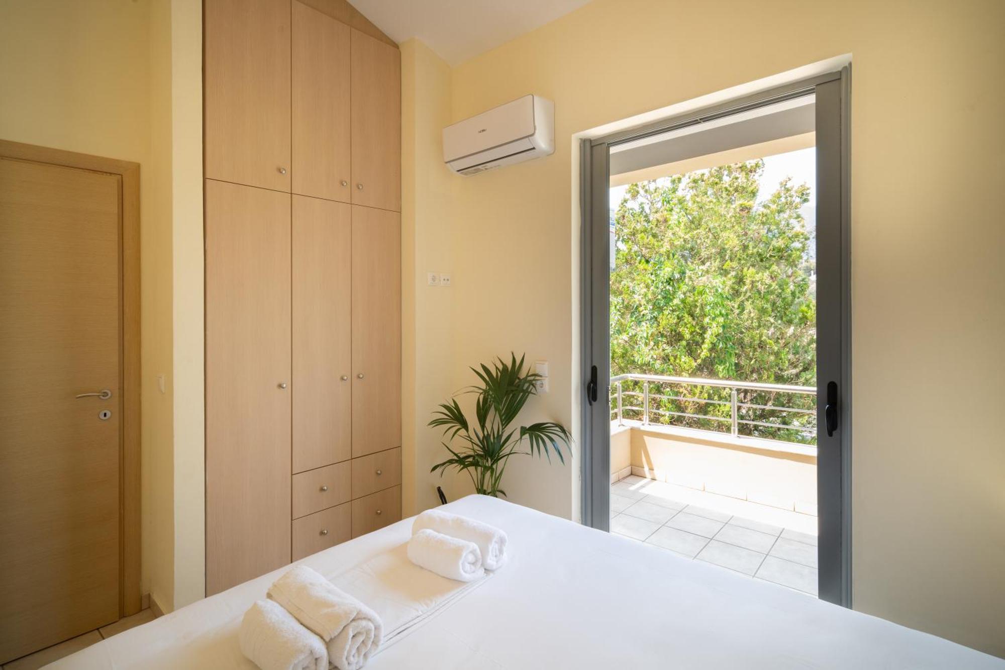 Spacious Beachfront Maisonettes With Stunning Views & A Private Beach Monemvasía Екстериор снимка